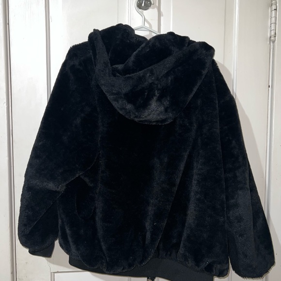 Garage reversible jacket, fur on one side and waterproof lining on other. - Picture 2 of 7